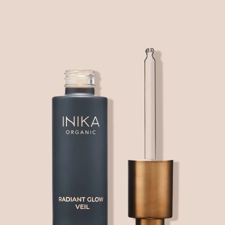 Inika organiška Radiant Glow Veil švytėjimo suteikianti priemonė, 30 ml