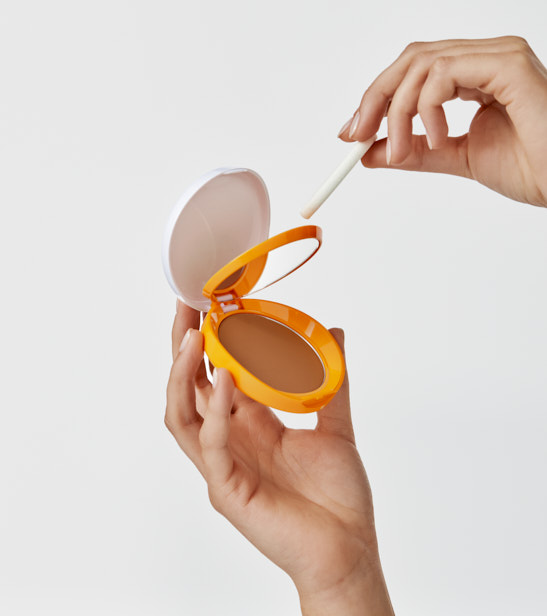 Heliocare 360 Oil-Free apsauginė kompaktinė pudra SPF50 (Bronze), 10 g Heliocare 360 Oil-Free apsauginė kompaktinė pudra SPF50 (Bronze), 10 g